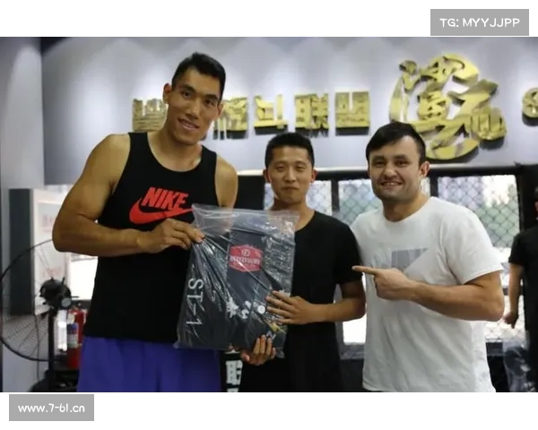 拳击冠军争霸赛丰厚奖金荣耀奖杯至高荣誉等你挑战成就梦想之路