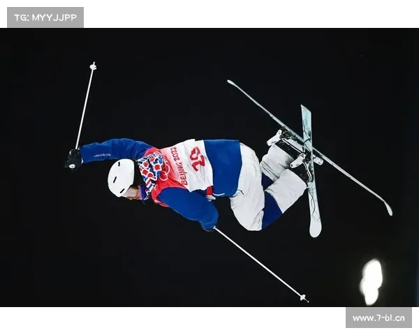 雪上技巧属于单板滑雪项目吗-2025年全球雪上技巧精英挑战赛盛大揭幕各国高手角逐技艺巅峰